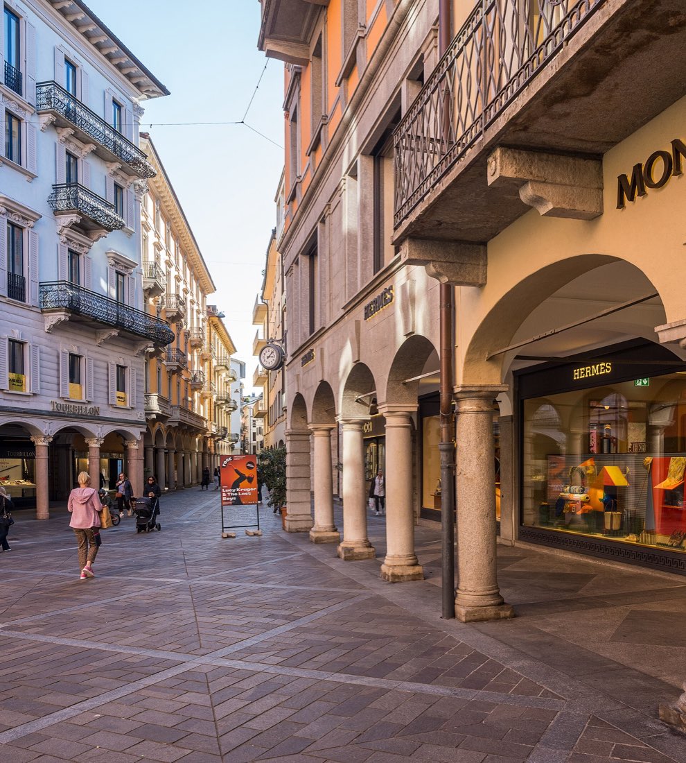 Die Arkaden der Via Nassa in Lugano